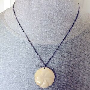 Carved ivory bone flower necklace 925 silver Avery sterling marked 20” antique